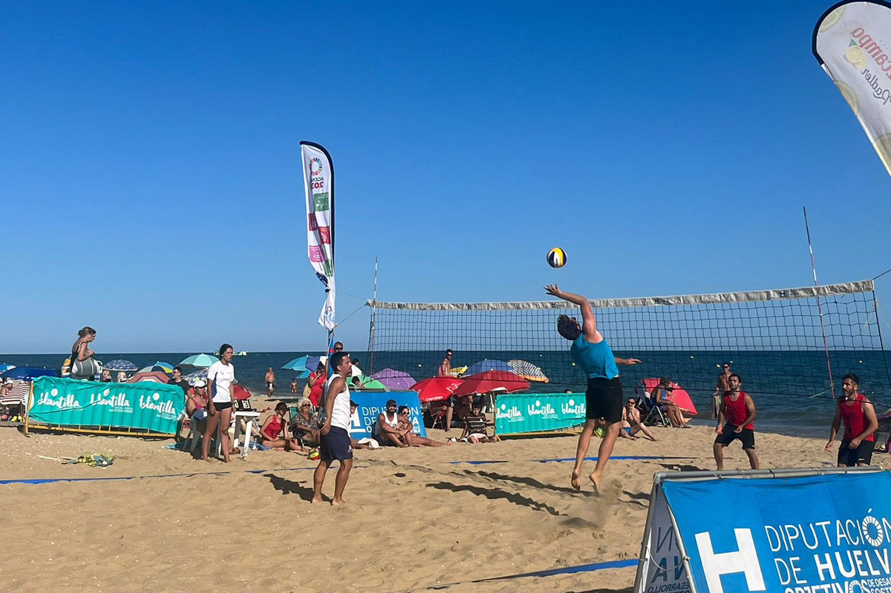 Éxito de participación en el Torneo de Voley Playa de Islantilla