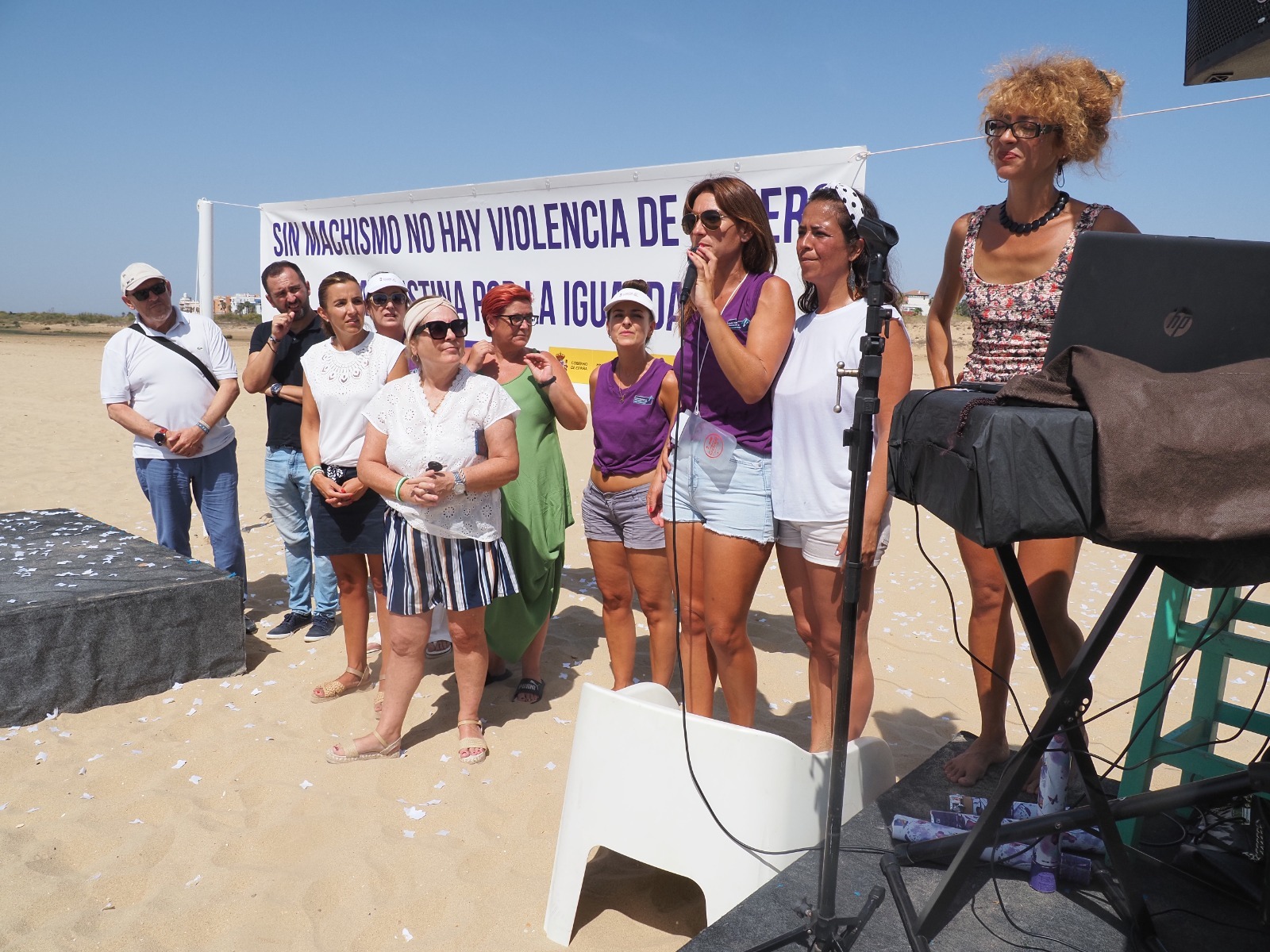 Las Playas isleñas albergaron un año más, la Cadena Humana contra la Violencia de Género