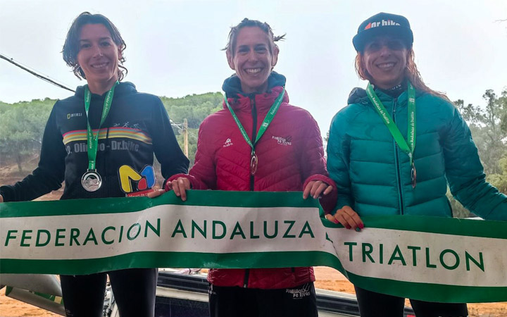 Sandra Shenkel se corona y Miguel Ángel Contreras roza el bronce en el Campeonato Andalucía Duatlón Cross