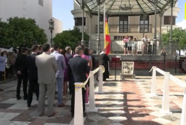 VIDEO: Izado de la Bandera de España, con motivo de la Festividad del Pilar-Isla Cristina