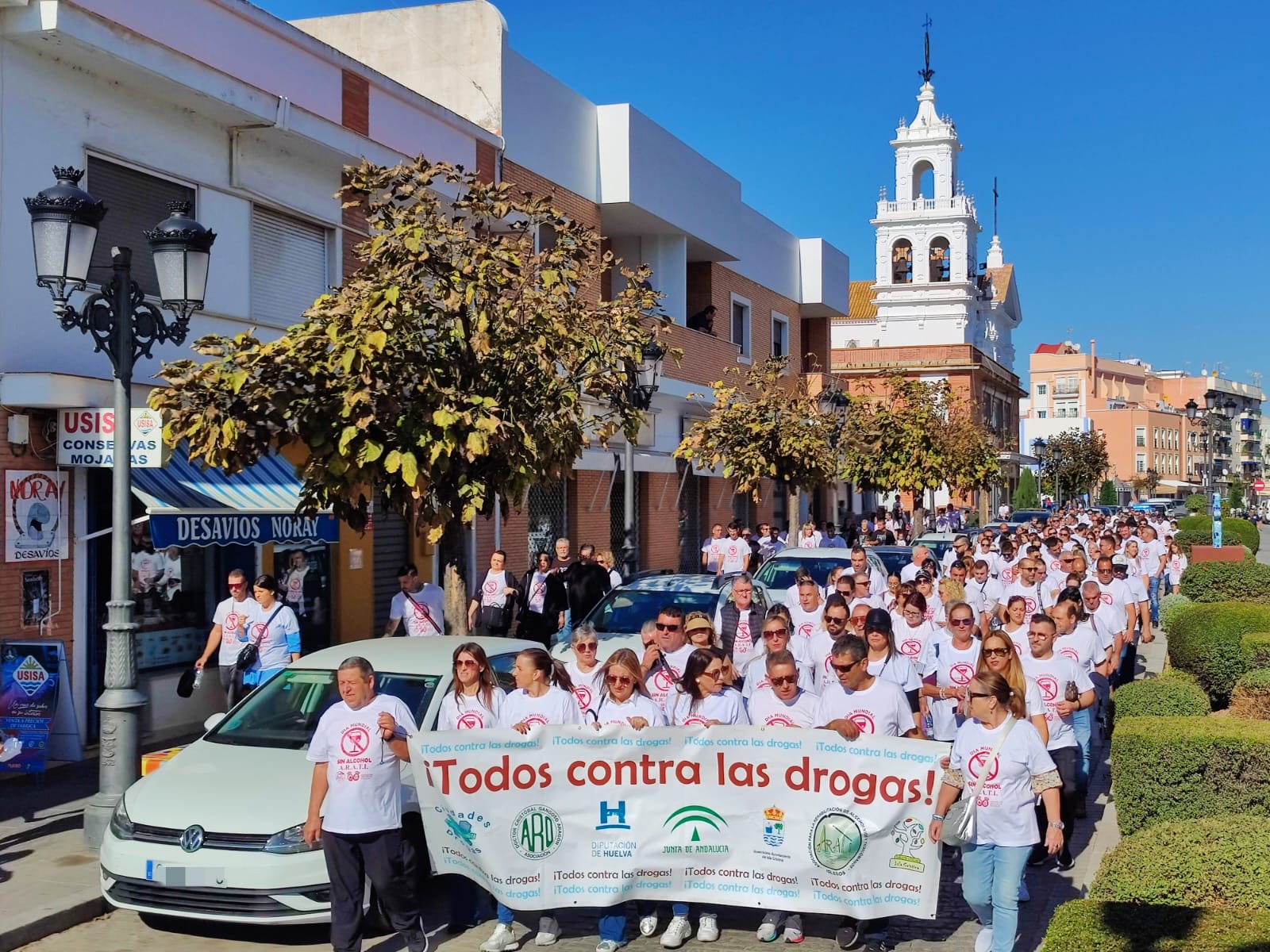 Centenares de personas se suman en Isla Cristina a la marcha contra las Drogas
