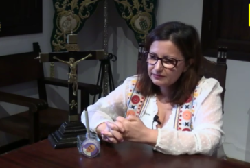Video: Entrevista a Flores Muñoz, Candidata a Hermana Mayor - Elecciones 11 Noviembre