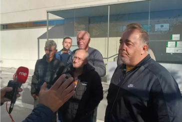 Mariscadores de a pie de Huelva piden a la Junta 