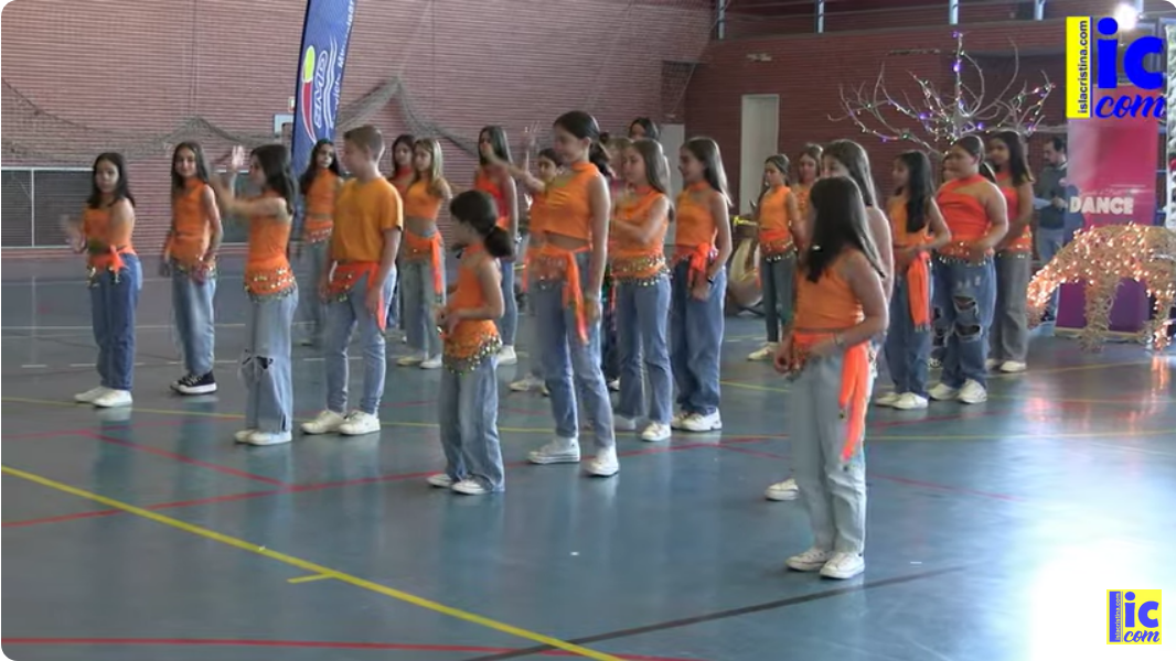 Video: “BAILANDO SONRISAS”-Entrada:Colaboración con un Juguete-Organiza: Escuela Baile María Dance