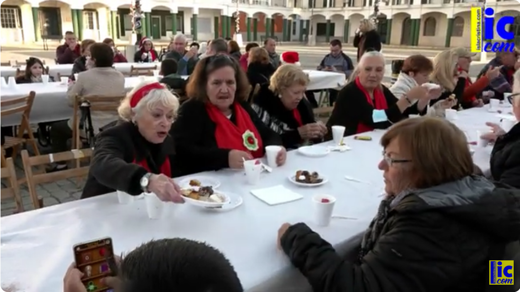 Video: Merienda de Mayores en Plaza del Ayuntamiento de Isla Cristina