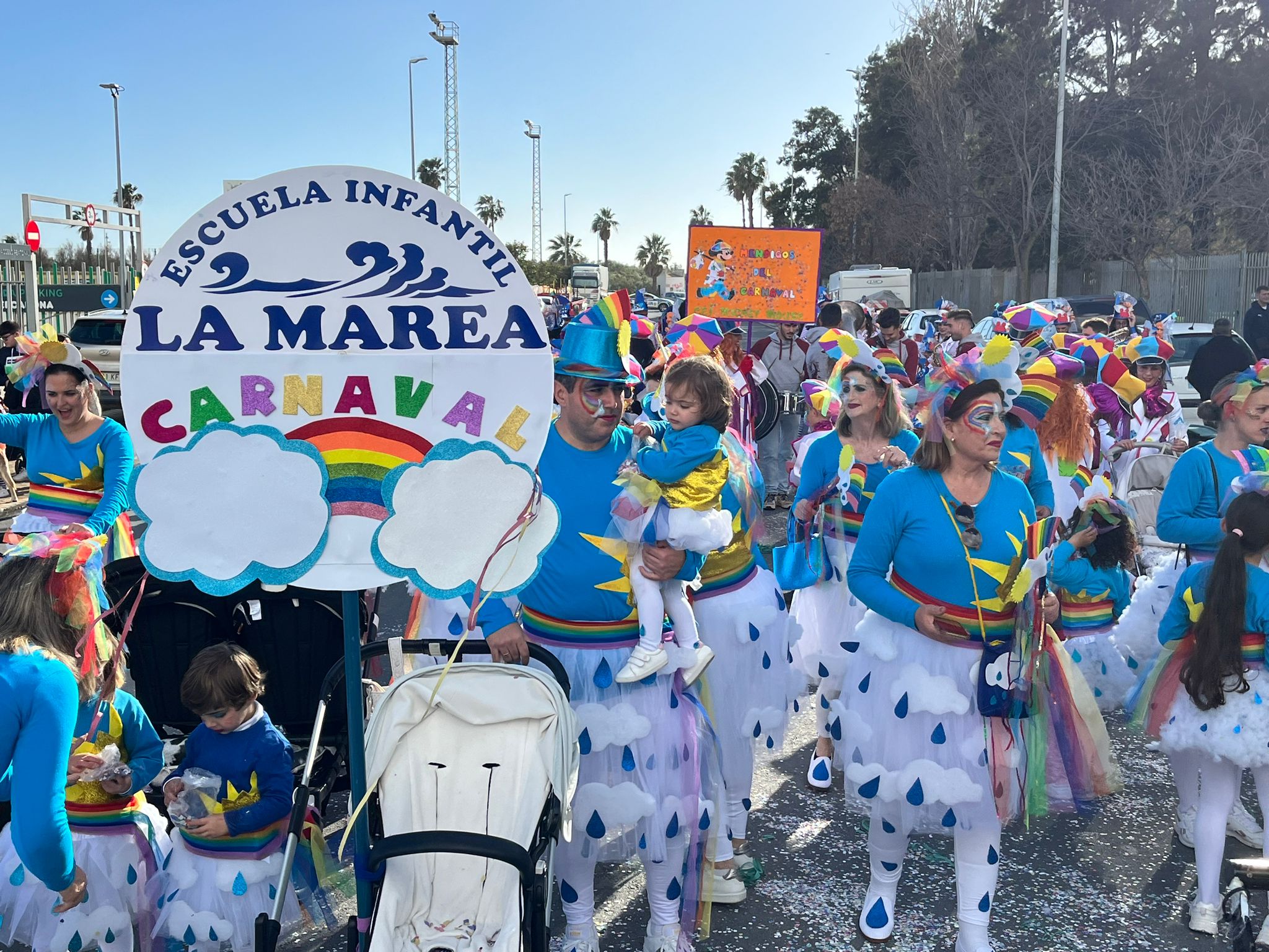 Los niños y niñas de Isla Cristina, vuelven a tomar protagonismo en la multitudinaria cabalgata infantil de disfraces
