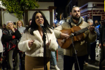 Video: Canto Salve en la Hdad del Rocío de Isla Cristina, a cargo de Lucía Toledo y Miguel Cayuela
