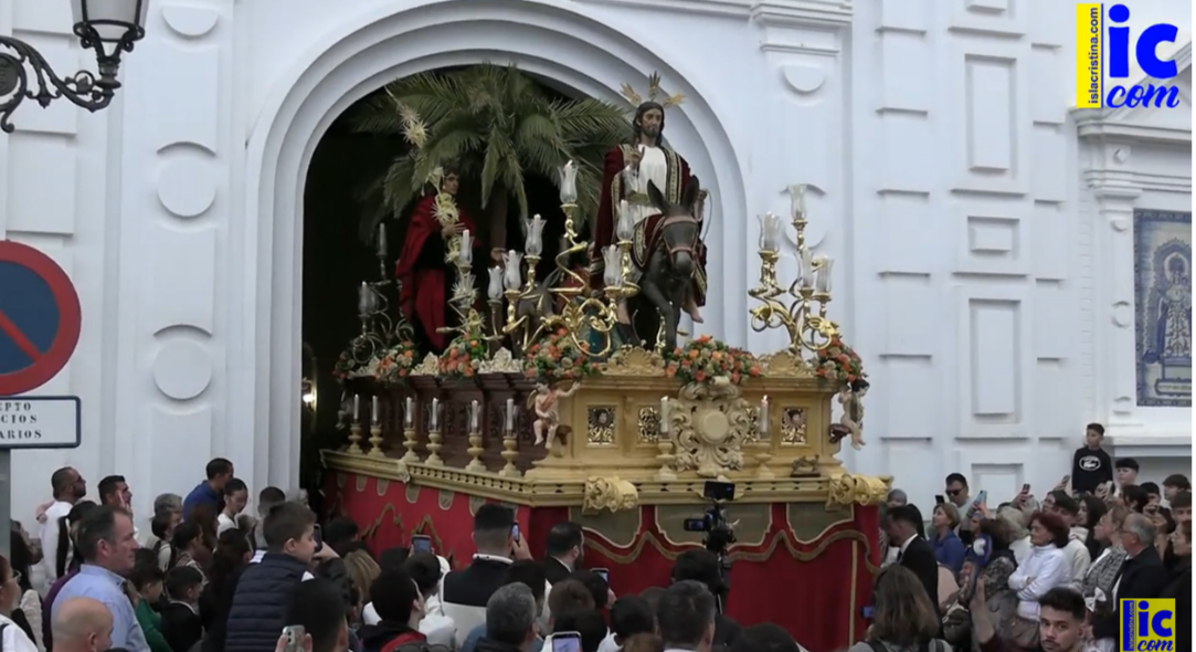 Salida del Domingo de Ramos. Semana Santa Isla Cristina 2024