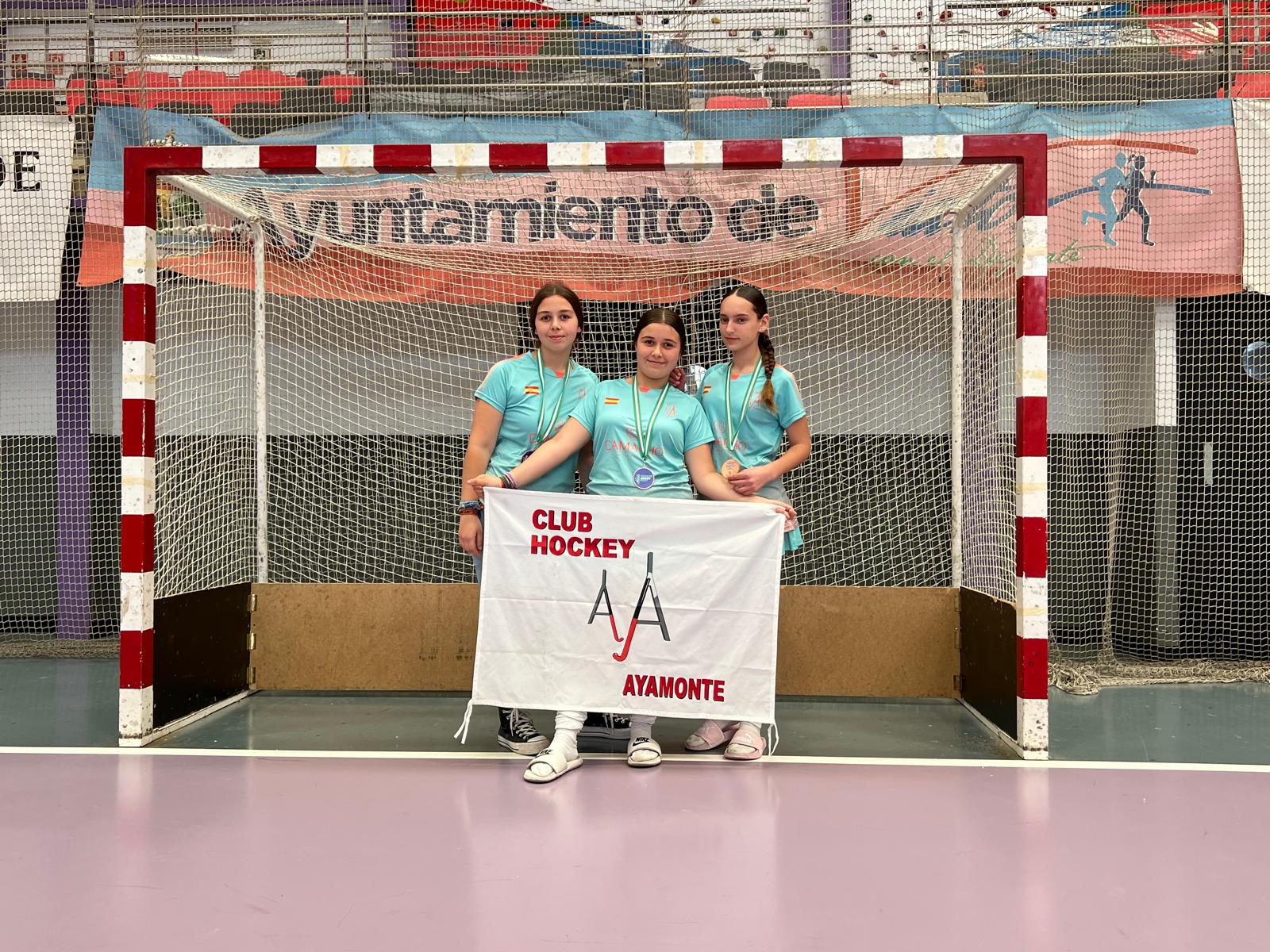 Bronce para las isleñas Manuela y María, en el Campeonato de Andalucía Infantil Femenino Hockey Sala
