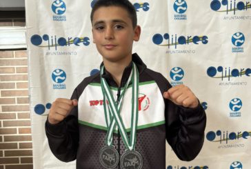 Pablo Rodríguez doble medalla de plata en los campeonatos de kick boxing.