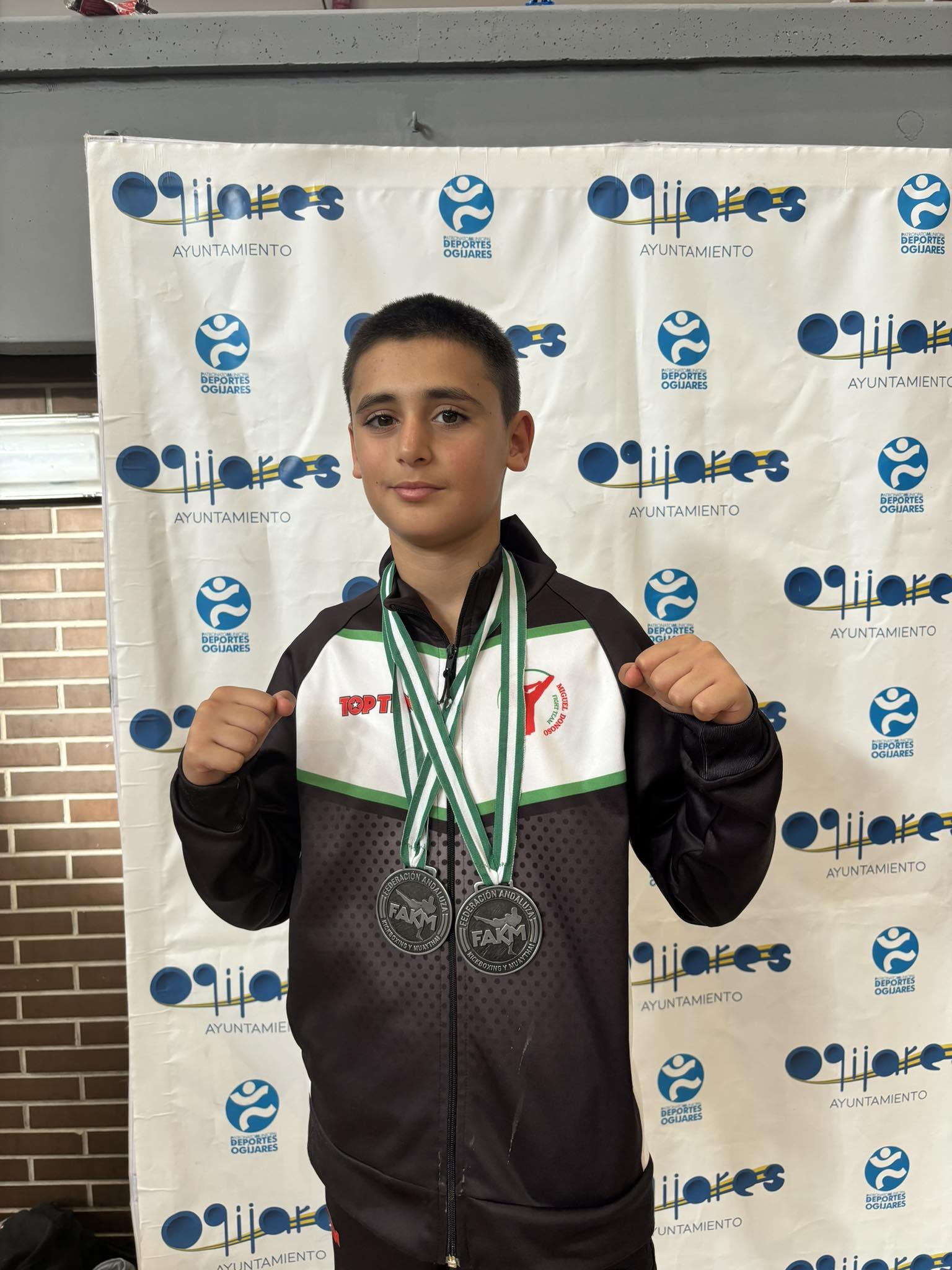 Pablo Rodríguez doble medalla de plata en los campeonatos de kick boxing.