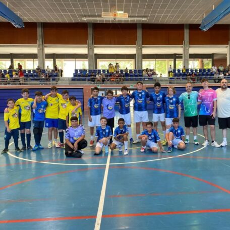 501332091_18036008798635876_1695029457881838314_n-456x456 Clausura final de temporada del C D Isla Cristina FS