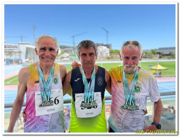 IMG-20250525-WA0024-598x456 Huelva trae 30 premios del Campeonato Andalucía Máster y Relevos