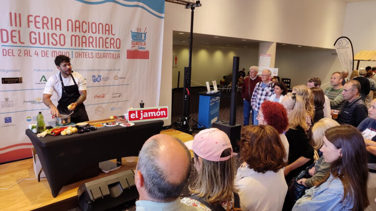 unnamedff-768x432 Islantilla inaugura la tercera edición de su Feria Nacional del Guiso Marinero