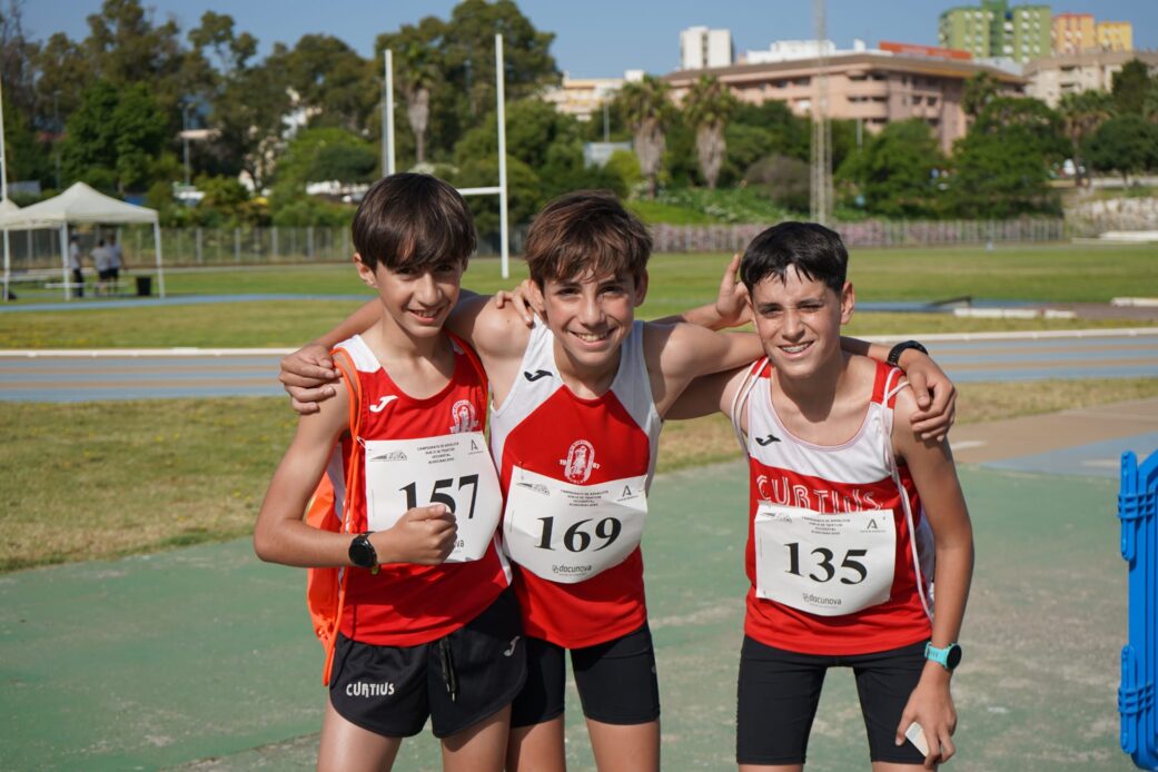 IMG-20250531-WA0005-1041x694 Huelva trae 12 premios del Campeonato Andalucía Occidental Triatlón Sub 12