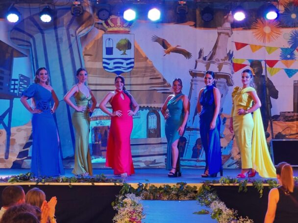 WhatsApp-Image-2025-06-20-at-11.56.57-2-608x456 Rocío Pardo y Elena Neto Reinas de las Fiestas en Honor a María Auxiliadora, Patrona de la barriada de Pozo del Camino