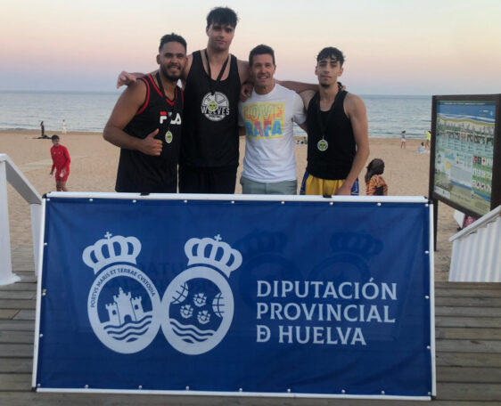 unnamed-12-562x456 Casi trescientos jugadores de toda España han participado en el Circuito Provincial de Baloncesto 3x3 de Islantilla
