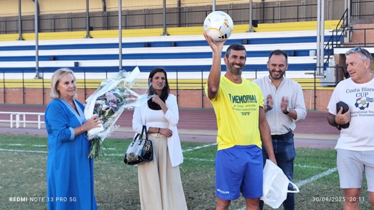 541677323_1082951990637090_8535942551642860892_n-768x432 Isla Cristina celebró el II Memorial de Fútbol "Diste Cárdenas"