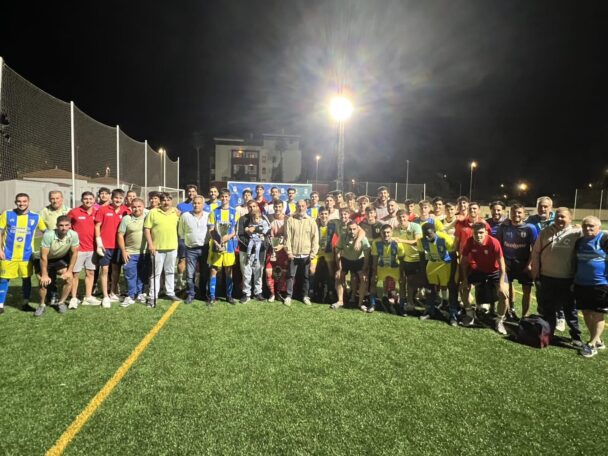 558142967_1275842851013831_2951614681259694668_n-608x456 El Isla Cristina Campeón del Solidario Trofeo Ciudad de Isla Cristina