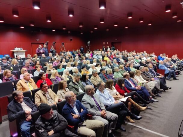 8MGarum-8-608x456 Isla Cristina rinde homenaje a las mujeres de la industria de la mar