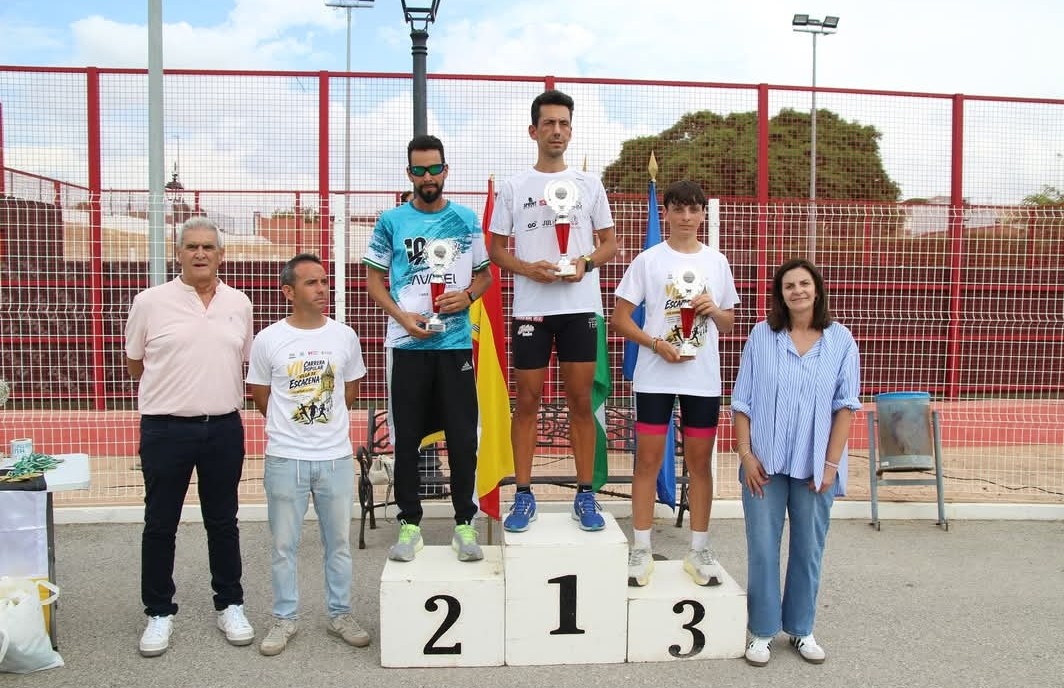 1000115415 Hassan Boqouah y Belén Jaldón ganan la Carrera Villa de Escacena